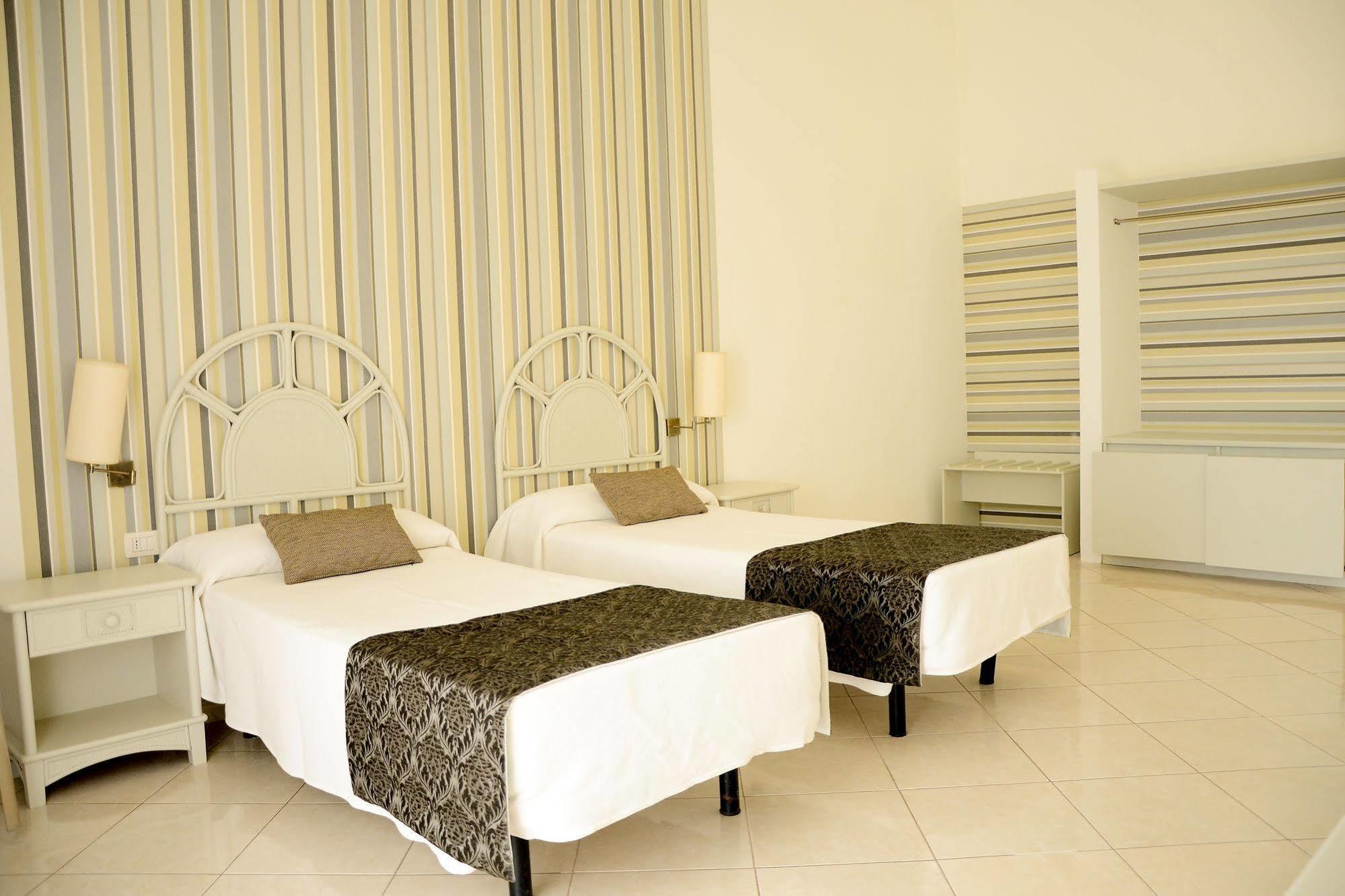 Ouril Pontao Hotel 3*